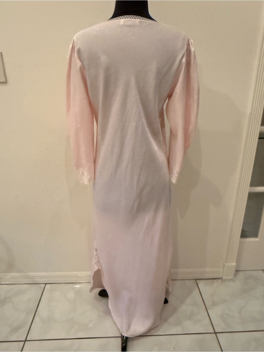 CHRISTIAN DIOR Vintage Lace Trim Pink Nightgown Lingerie Slip Dress Négligée M - Picture 11 of 16
